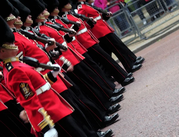 London Inggris Juni 2017 Abstract Guardsmen Berbaris Mall Selama Trooping — Stok Foto