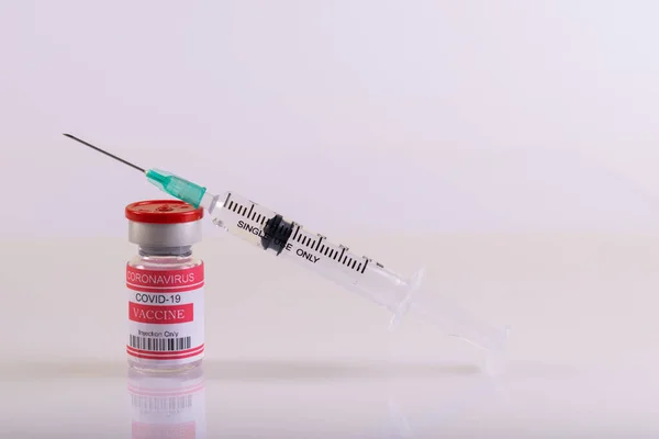 Frasco Vacina Com Syringe Para Vacina Injectável Covid Coronavirus — Fotografia de Stock