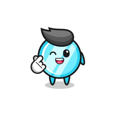 Ayna karakteri Korece parmak kalbi yapıyor, şirin tasarım.