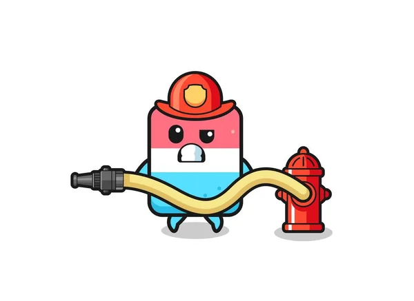 橡皮擦卡通片作为消防员吉祥物与水管 可爱的设计 — 图库矢量图片