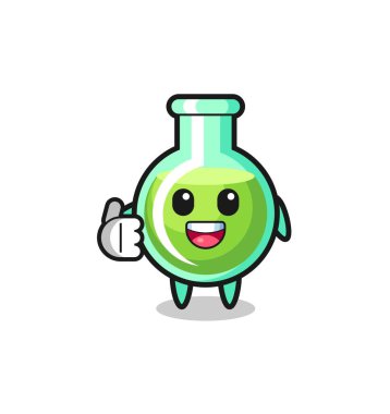 Laboratuar deney şişeleri maskotu başparmak hareketi yapıyor, şirin tasarım