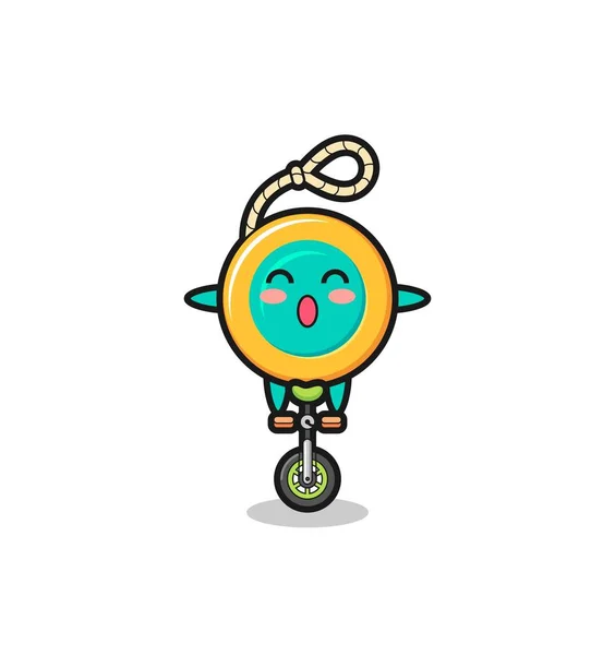 귀여운 캐릭터는 서커스 자전거를 있습니다 귀여운 디자인이죠 — 스톡 벡터