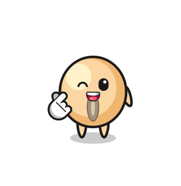 soya fasulyesi karakteri Korece parmak kalbi yapıyor, şirin tasarım.