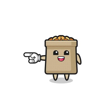 Sol işaret eden buğday çuvalı çizgi filmi, şirin tasarım.