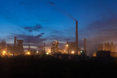 Çelik fabrikası havayı kirletir. Ekoloji