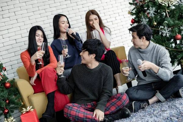 Happy Party Young Asian Drink Wine Sing Song Home Celebrate —  Fotos de Stock