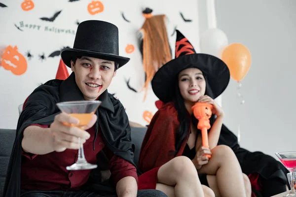 Group Young Asian Costume Witch Wizard Celebrate Party Drink Room — Stock Photo, Image