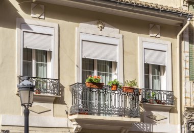 Eski Ev 'deki Klasik İnşaat Cephesi' nin Mimarisi