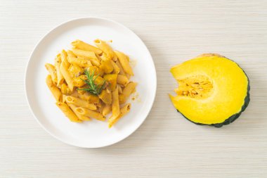 kabaklı makarna alfredo sosu - vejetaryen ve vejetaryen yemek tarzı