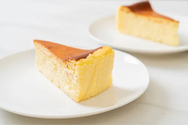 Hembränd Cheesecake Vit Tallrik — Stockfoto