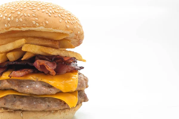 Hamburger Van Varkensvlees Varkensvlees Met Kaas Spek Frites Geïsoleerd Witte — Stockfoto