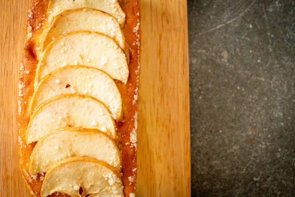 Яблочный Хлеб Рухнул Торт Деревянной Доске — стоковое фото