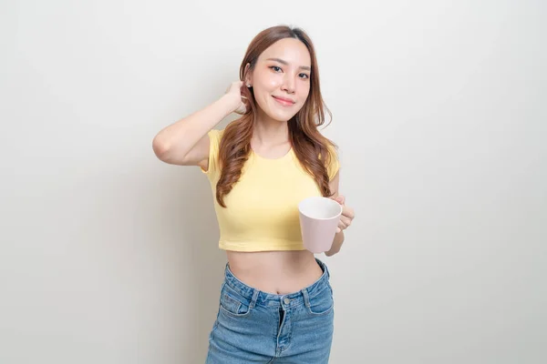 Portrait Beautiful Asian Woman Holding Coffee Cup Mug White Background — Stock Photo, Image