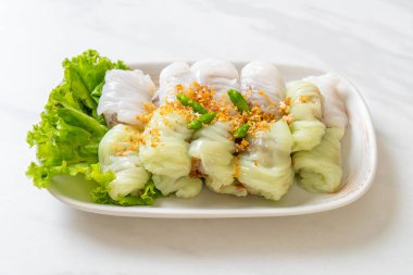 ( Kow Griep Pag Mor) Domuz buğulama pirinç paketleri ya da pilav kabuklu börekler