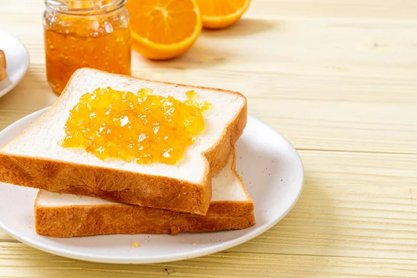 Κομμάτια Ψωμί Μαρμελάδα Πορτοκάλι Για Πρωινό — Φωτογραφία Αρχείου