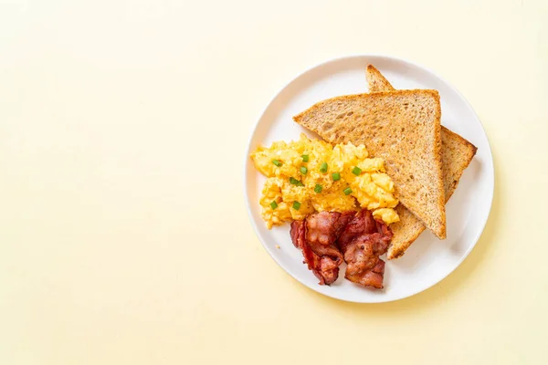 Scramble Egg Bread Toasted Bacon Breakfast — Stock Photo, Image