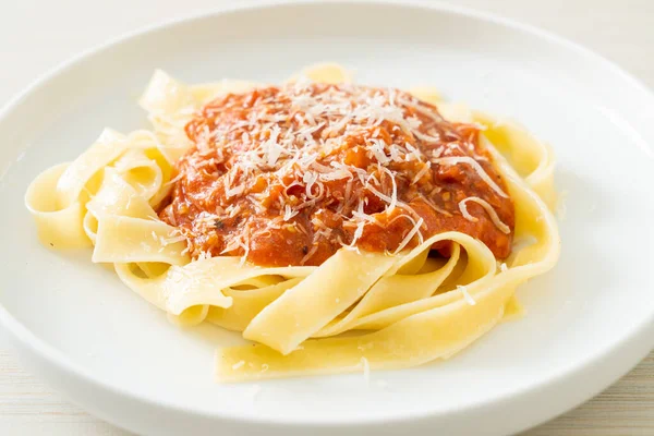 Pasta Fettuccine Boloñesa Cerdo Con Queso Parmesano Estilo Comida Italiana —  Fotos de Stock