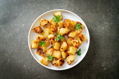 Kızarmış patates mi, ızgara patates mi?