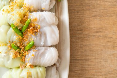 ( Kow Griep Pag Mor) Domuz buğulama pirinç paketleri ya da pilav kabuklu börekler