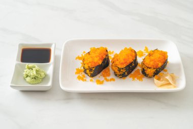 Ebiko Suşi ya da Karides Yumurtalı Suşi - Japon yemek tarzı