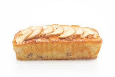 Elma ekmeği parçalanmış kek beyaz arka planda izole edilmiş.