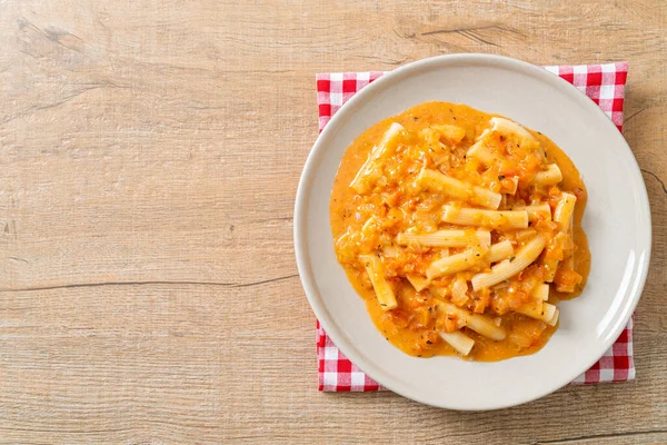 Rigatoni Penne Pasta Tomate Cremoso Salsa Rosa —  Fotos de Stock