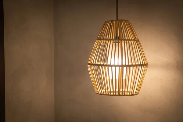 Mooie Rieten Rotan Hanglamp — Stockfoto