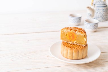 Çin ay pastası durian ve yumurta sarısı aromalı.