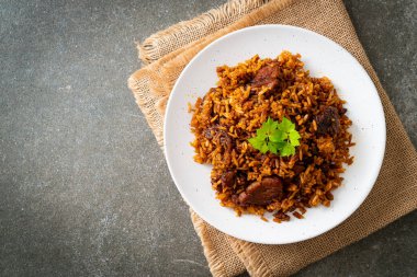 Nasi goreng - Endonezya usulü kızarmış pilav - Asya usulü