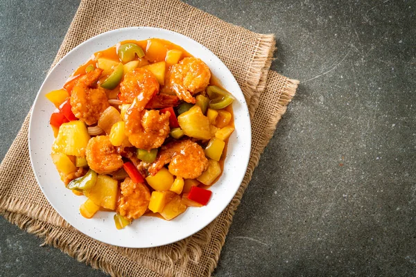 Dolce Aspro Fritto Con Gamberetti Fritti Sul Piatto Stile Cibo — Foto Stock