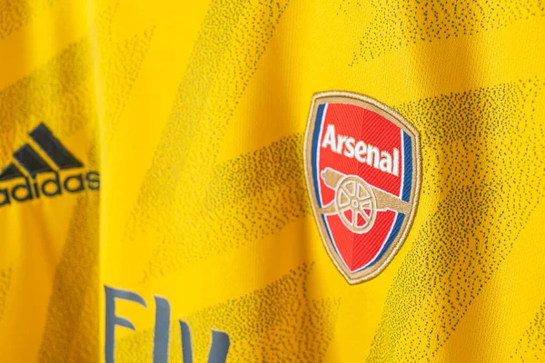 Bangkok Thaiföld Jan 2022 Közelkép Arsenal Logó Arsenal Pólón Meztelenül — Stock Fotó