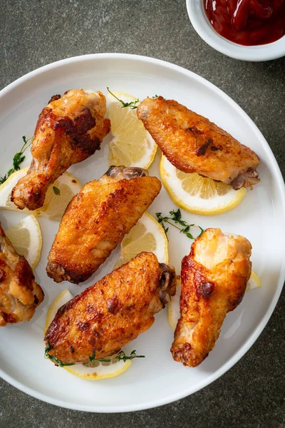 Fried Lemon Pepper Chicken Wings Thyme — Stock Photo, Image