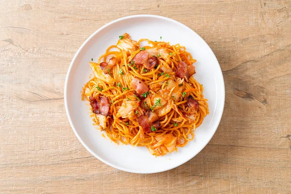 Stir Fried Spaghetti Kimchi Bacon Fusion Food Style — Stock Photo, Image