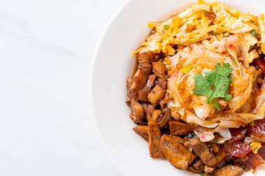 Çin Buharlı Pirinç Eriştesi - Asya usulü