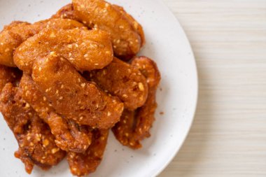 Tayland usulü susamlı kızarmış muz.