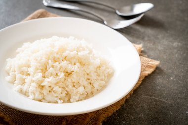 Tay yasemini pilavı pişirdim.