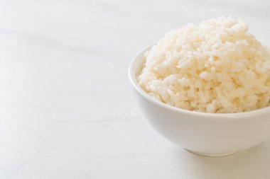 Tayland yaseminli beyaz pirinç kasesi.