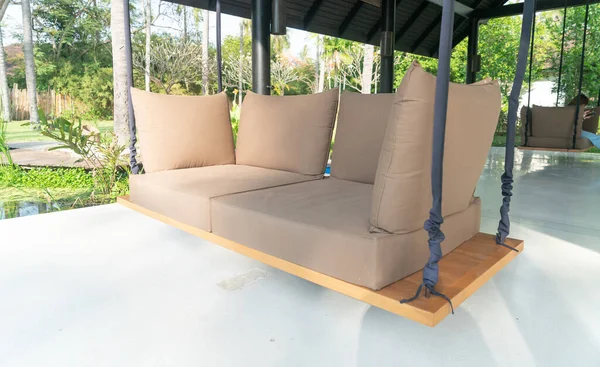 Empty Sofa Swing Garden Relax Time — 图库照片