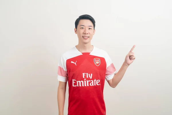 Bangkok Thailand Nov 2021 Young Asian Man Wearing Arsenal Shirt — Fotografia de Stock