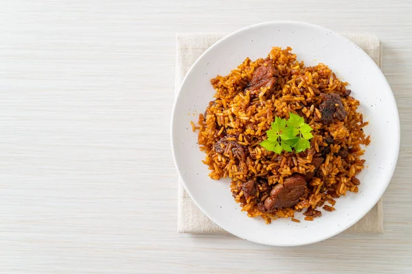 Nasi goreng - Endonezya usulü kızarmış pilav - Asya usulü