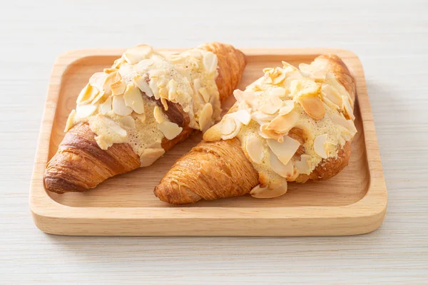 Croissant Cream Almonds Wood Plate — Stock Photo, Image