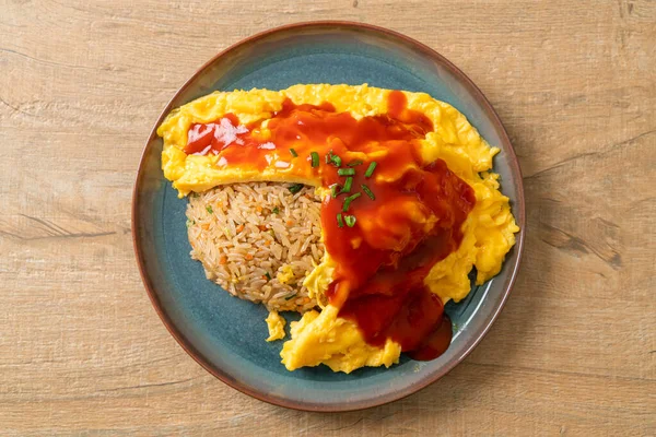 Gefrituurde Rijst Een Omelet Verpakking Omurice Japanse Stijl Aziatische Keuken — Stockfoto