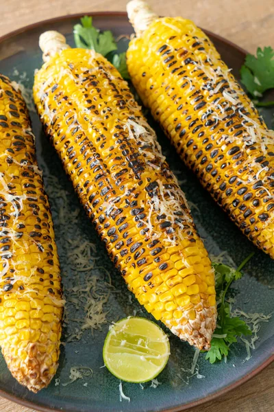 Barbecue Grilled Corn Cheese Lime Plate — Stock Photo, Image