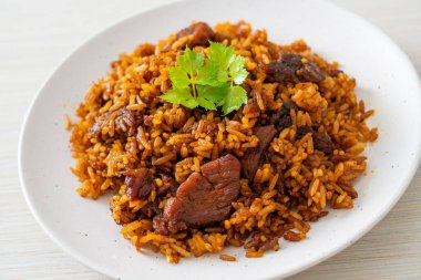 Nasi goreng - Endonezya usulü kızarmış pilav - Asya usulü