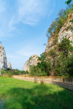 Tayland, Ratchaburi 'deki Khao Gnu Taş Parkı