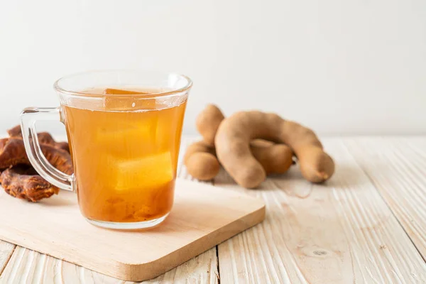 Leckeres Süßes Getränk Tamarindensaft Und Eiswürfel Gesunder Getränkestil — Stockfoto
