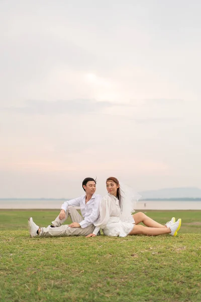 Happy Young Asian Couple Bride Groom Clothing Ready Marry Wedding —  Fotos de Stock