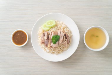 Tavuklu pilav ya da tavuklu pilav - Asya usulü.