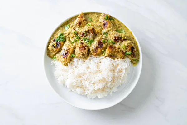 Afghani Chicken Green Curry Hariyali Tikka Chicken Hara Masala Rice — Stockfoto