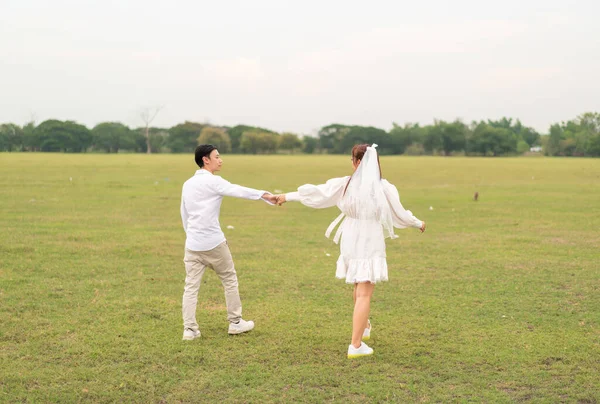 Happy Young Asian Couple Bride Groom Clothing Ready Marry Wedding — Foto de Stock